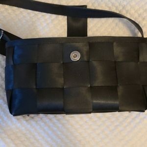 Seat belt purse